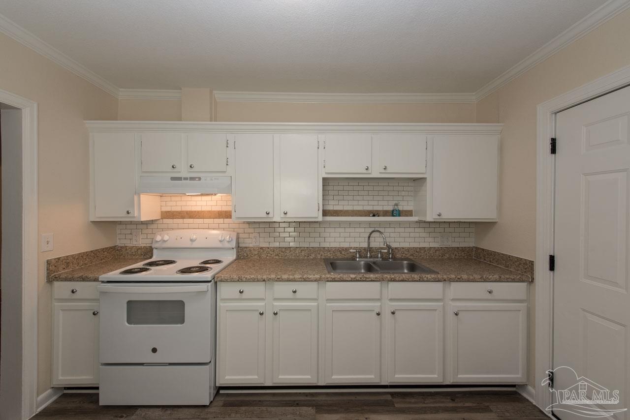 15 Ruberia Avenue Pensacola, FL 32507 - Photo 10 of 30 Gallery Image 10