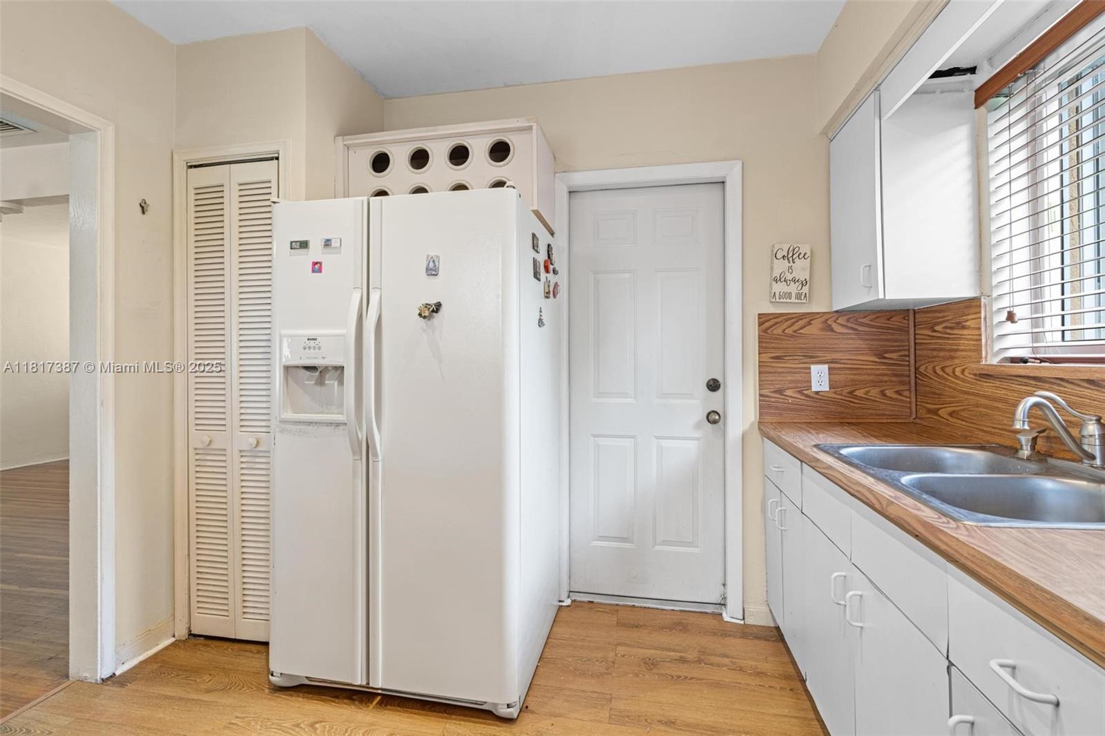 3241 Southwest 20th Street Miami, FL 33145 - Photo 11 of 25