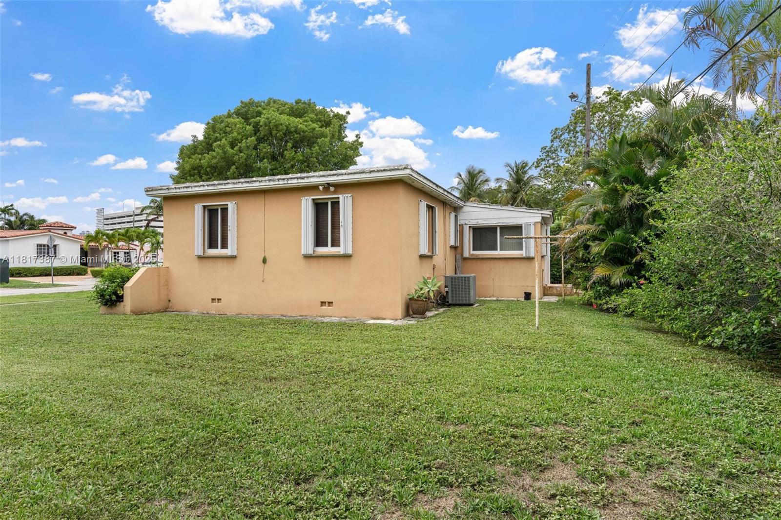 3241 Southwest 20th Street Miami, FL 33145 - Photo 18 of 25