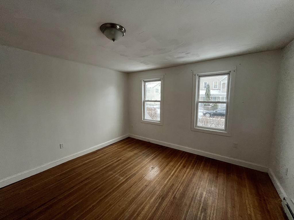 42 Florence Street Springfield, MA 01105 - Photo 6 of 14