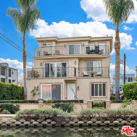 $6,250,000 | 3000 Grand Canal, Venice, CA 90291