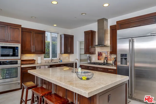 $6,250,000 | 3000 Grand Canal, Venice, CA 90291