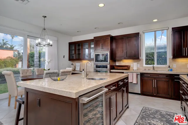 $6,250,000 | 3000 Grand Canal, Venice, CA 90291