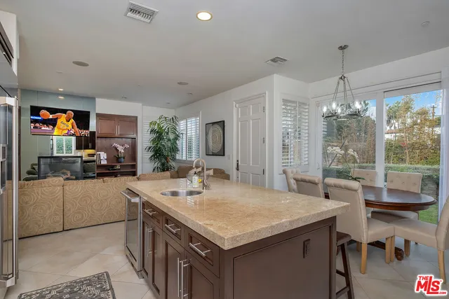 $6,250,000 | 3000 Grand Canal, Venice, CA 90291