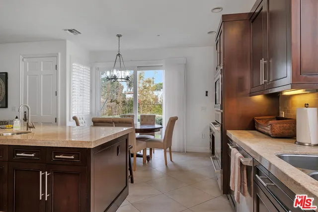 $6,250,000 | 3000 Grand Canal, Venice, CA 90291