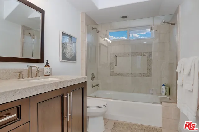 $6,250,000 | 3000 Grand Canal, Venice, CA 90291