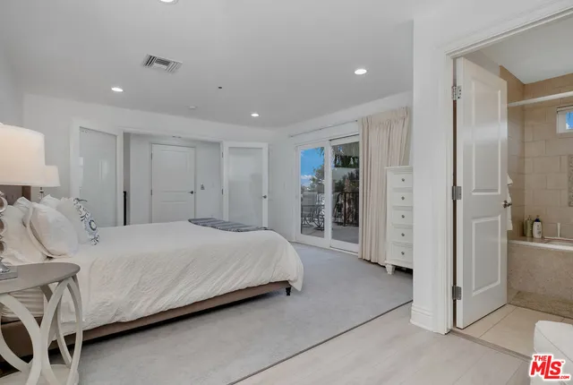 $6,250,000 | 3000 Grand Canal, Venice, CA 90291