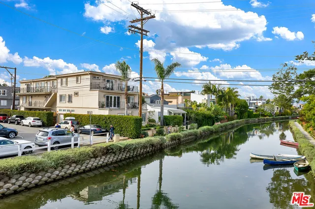 $6,250,000 | 3000 Grand Canal, Venice, CA 90291