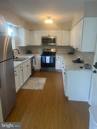 $349,900 | 395 Point Drive, Petersburg, WV 26847