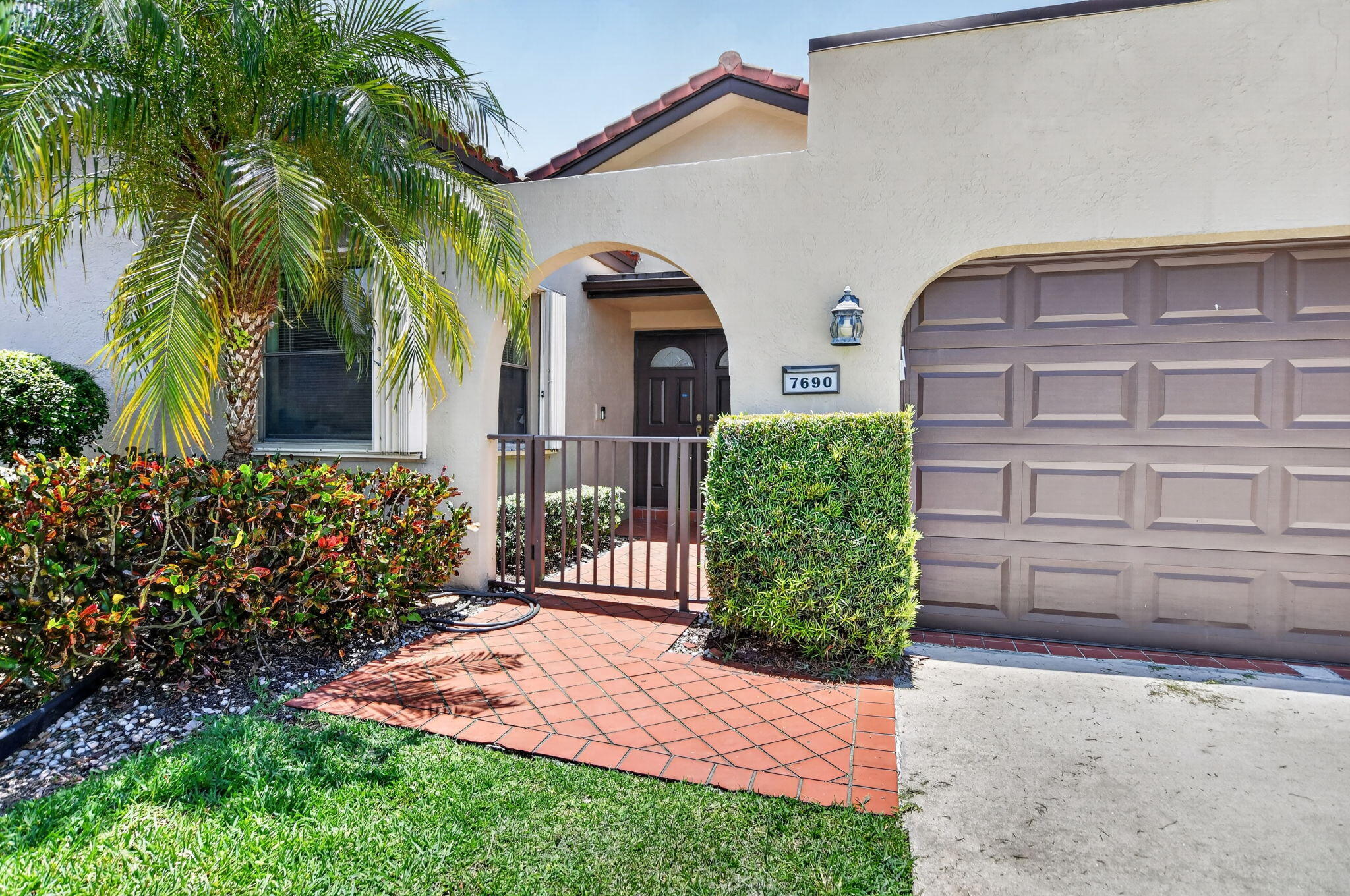 7690 Solimar Circle Boca Raton, FL 33433 - Photo 4 of 31 4-web-or-mls-7690 (8)