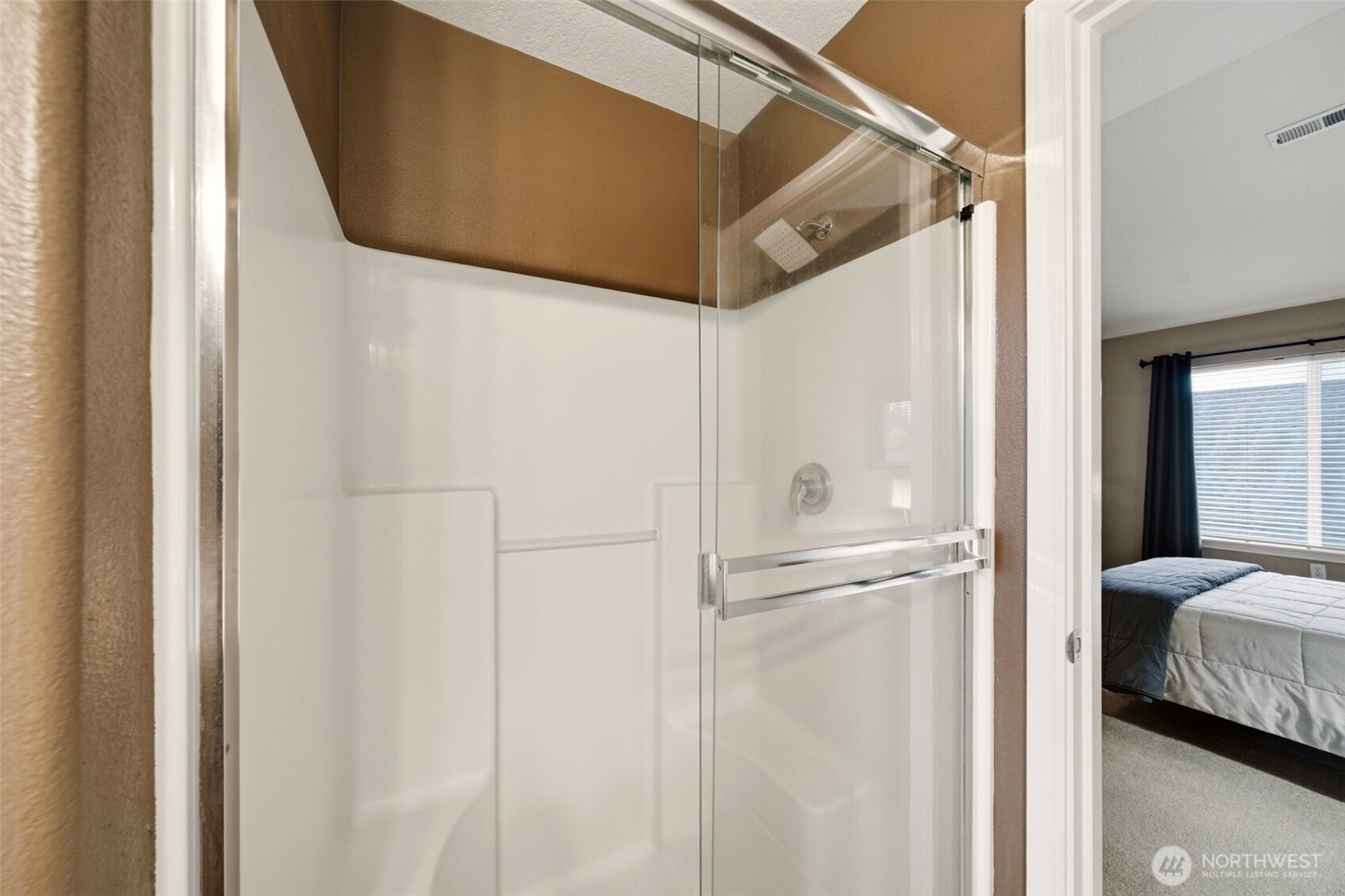 1205 Northeast 165th Way Ridgefield, WA 98642 - Photo 24 of 38 a view of walk in closet