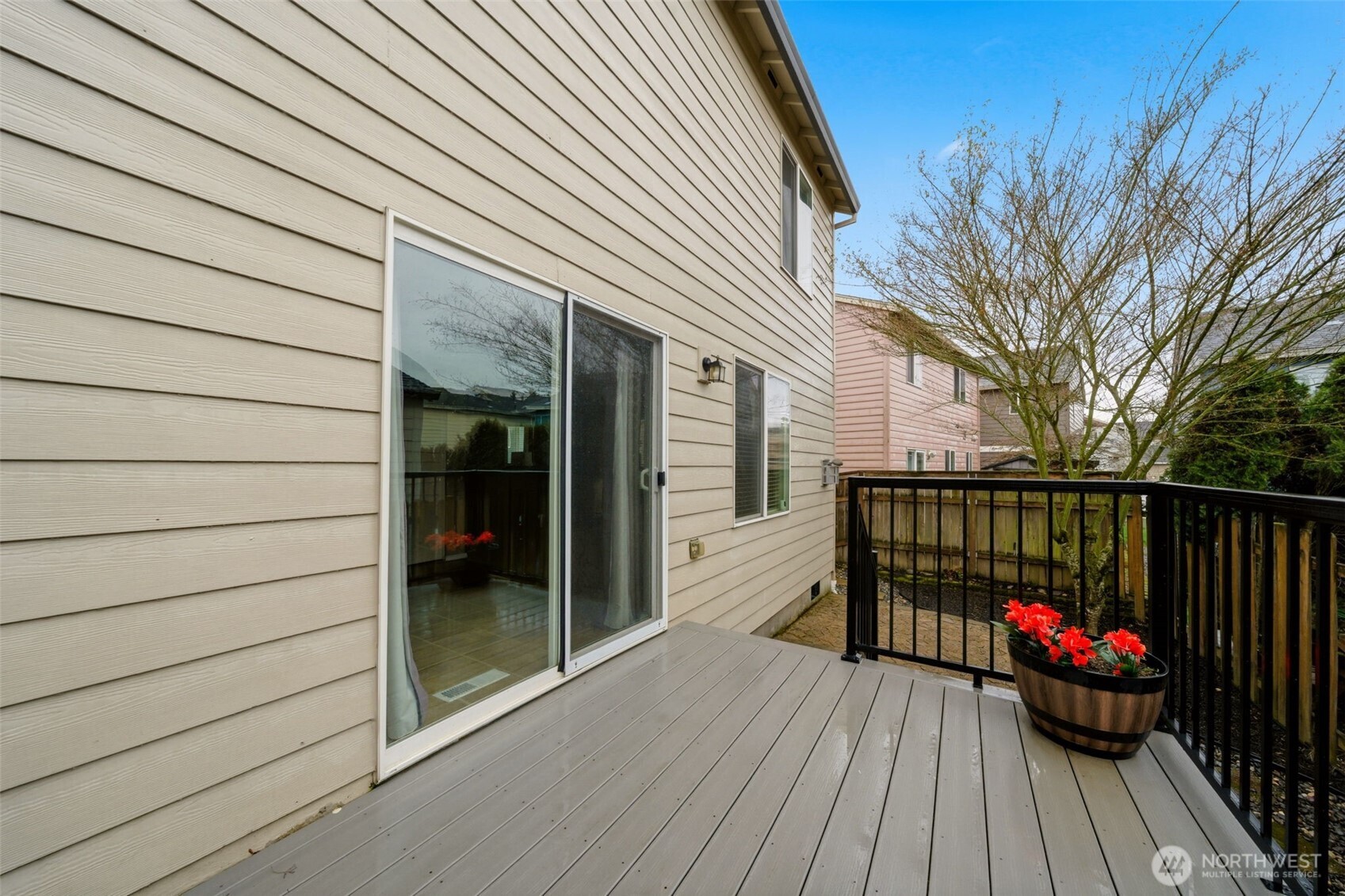 1205 Northeast 165th Way Ridgefield, WA 98642 - Photo 31 of 38 a view of balcony with deck