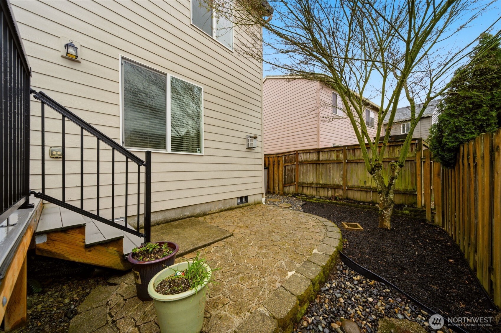 1205 Northeast 165th Way Ridgefield, WA 98642 - Photo 33 of 38 a view of a back yard of the house