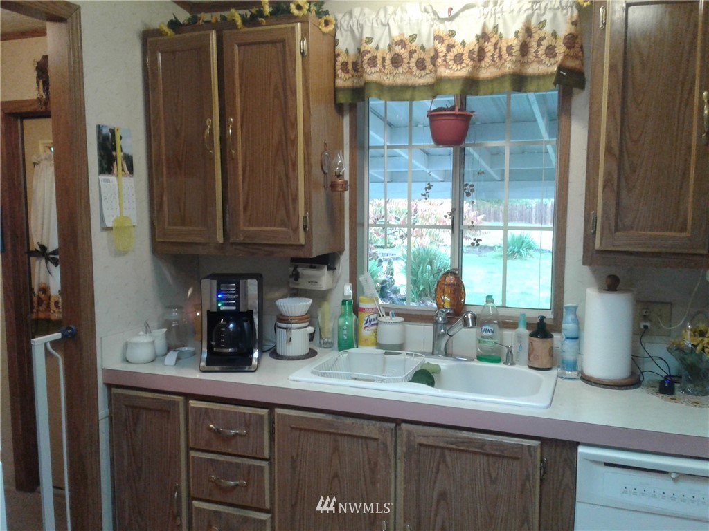 18230 Wakly Lane Southwest Rochester, WA 98579 - Photo 6 of 25