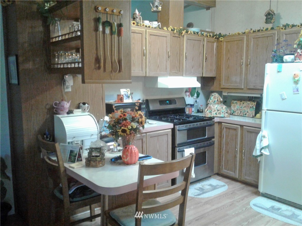 18230 Wakly Lane Southwest Rochester, WA 98579 - Photo 8 of 25