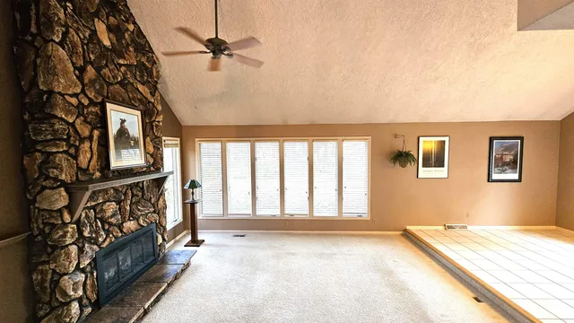 $315,000 | 6720 Woodcrest Parkway, Rockford, IL 61109