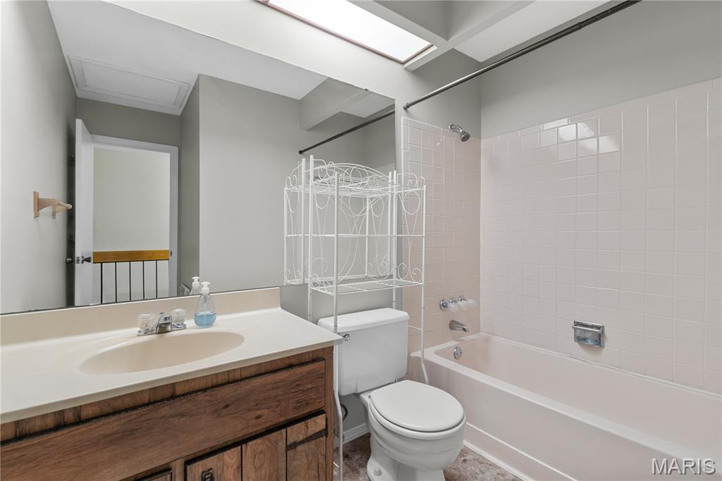 1304 Tahoe Valley Court Ballwin, MO 63021 - Photo 18 of 20