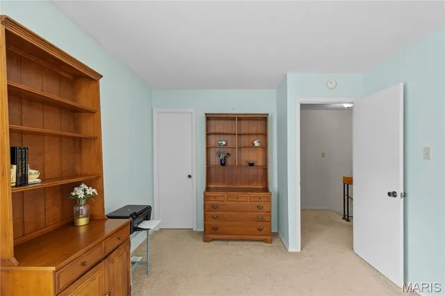 $220,000 | 1304 Tahoe Valley Court, Ballwin, MO 63021