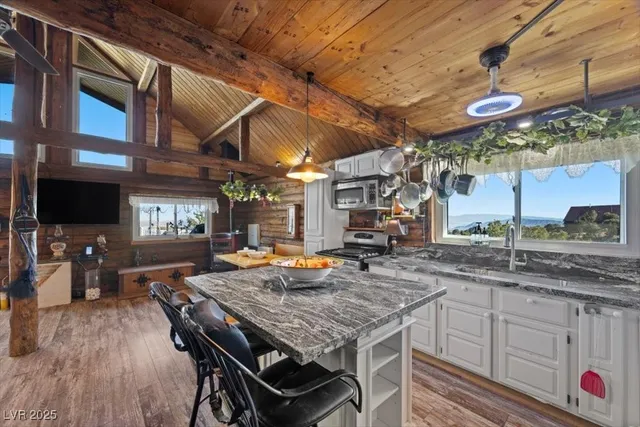 $449,000 | 159 Eagle Nest Circle, Cold Creek, NV 89124