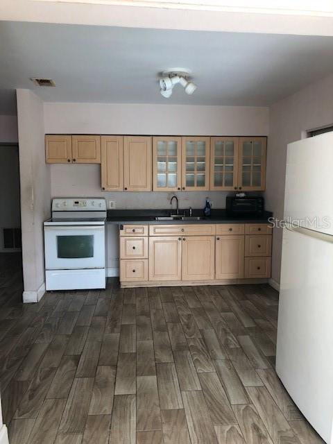 1955 Old Coachman Rd. Clearwater, FL 33763 - Photo 6 of 8