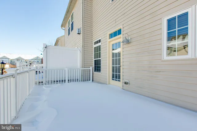 $3,100 | 6721 Caleb Dorsey Square, Unit 35, Elkridge, MD 21075