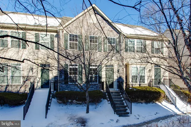 $3,100 | 6721 Caleb Dorsey Square, Unit 35, Elkridge, MD 21075