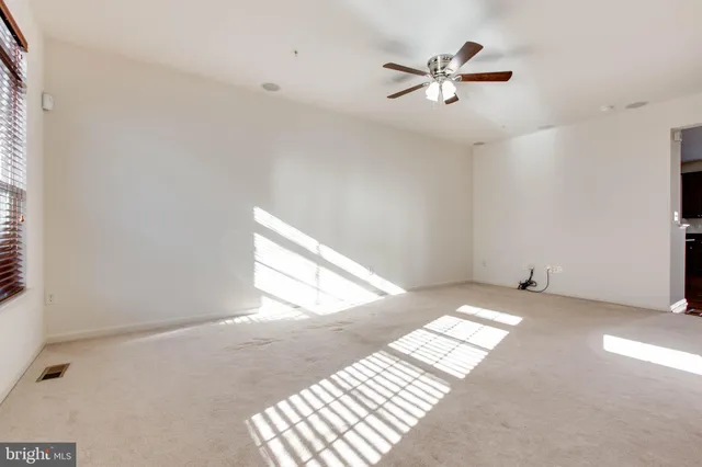 $3,100 | 6721 Caleb Dorsey Square, Unit 35, Elkridge, MD 21075