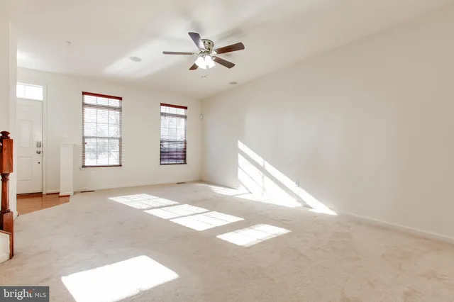 $3,100 | 6721 Caleb Dorsey Square, Unit 35, Elkridge, MD 21075