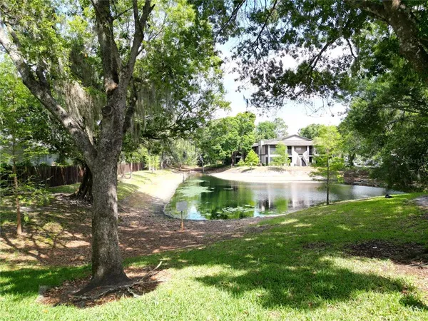 $2,000 | 14733 Norwood Oaks Drive, Unit 201, Tampa, FL 33613