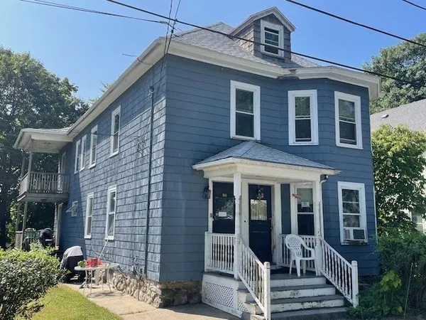 $2,400 | 86 Margin Street, Unit 2, Haverhill, MA 01832