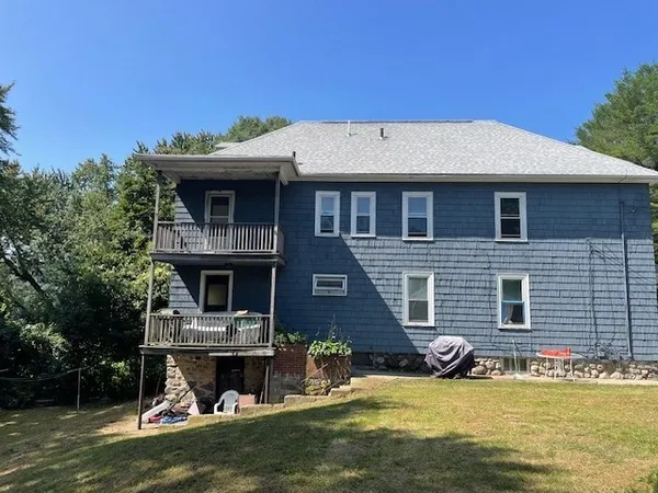 $2,400 | 86 Margin Street, Unit 2, Haverhill, MA 01832
