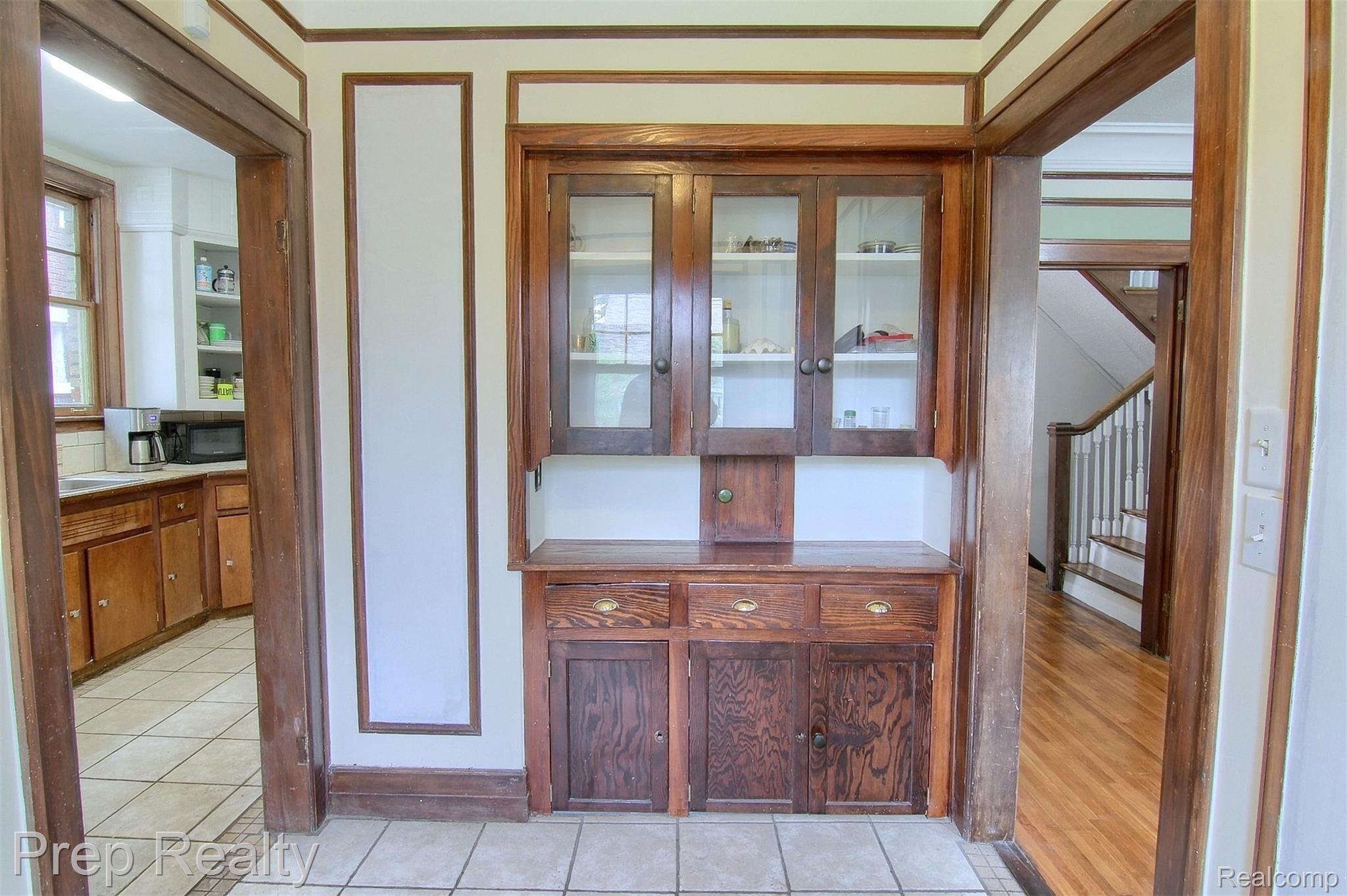 2000 Atkinson Street Detroit, MI 48206 - Photo 15 of 27 12-Pantry.jpg