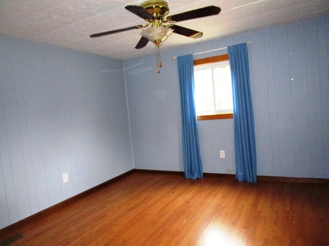 2280 Kitchen Road Turner, MI 48765 - Photo 16 of 28 1861493-15.JPG