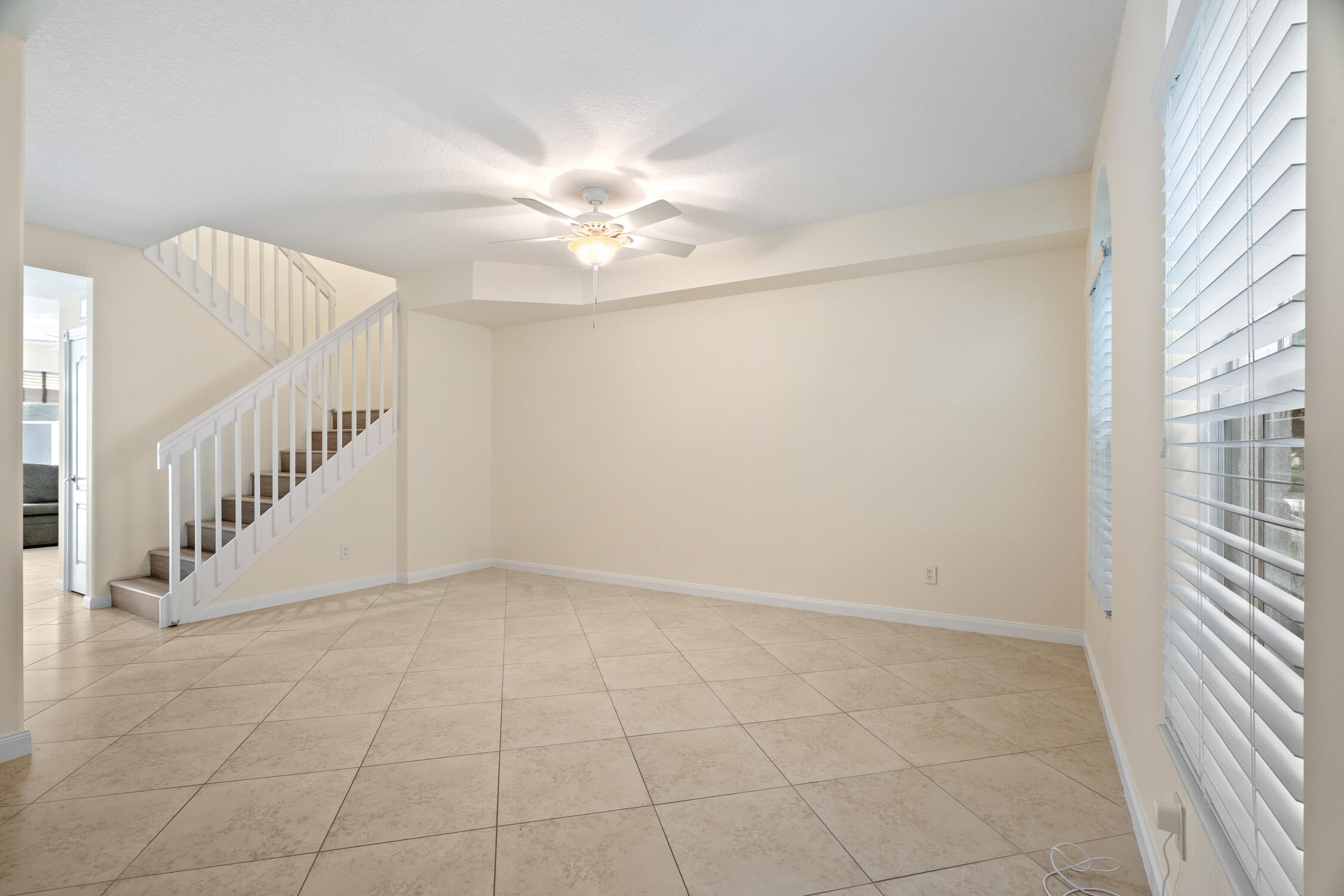 176 Freeport Drive Jupiter, FL 33458 - Photo 4 of 29 DSC00653-Edit