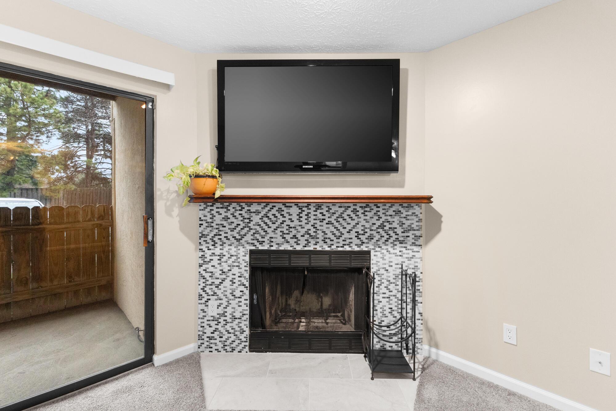 2176 Hedgerow Road, Unit 2176D Columbus, OH 43220 - Photo 7 of 24 9_9