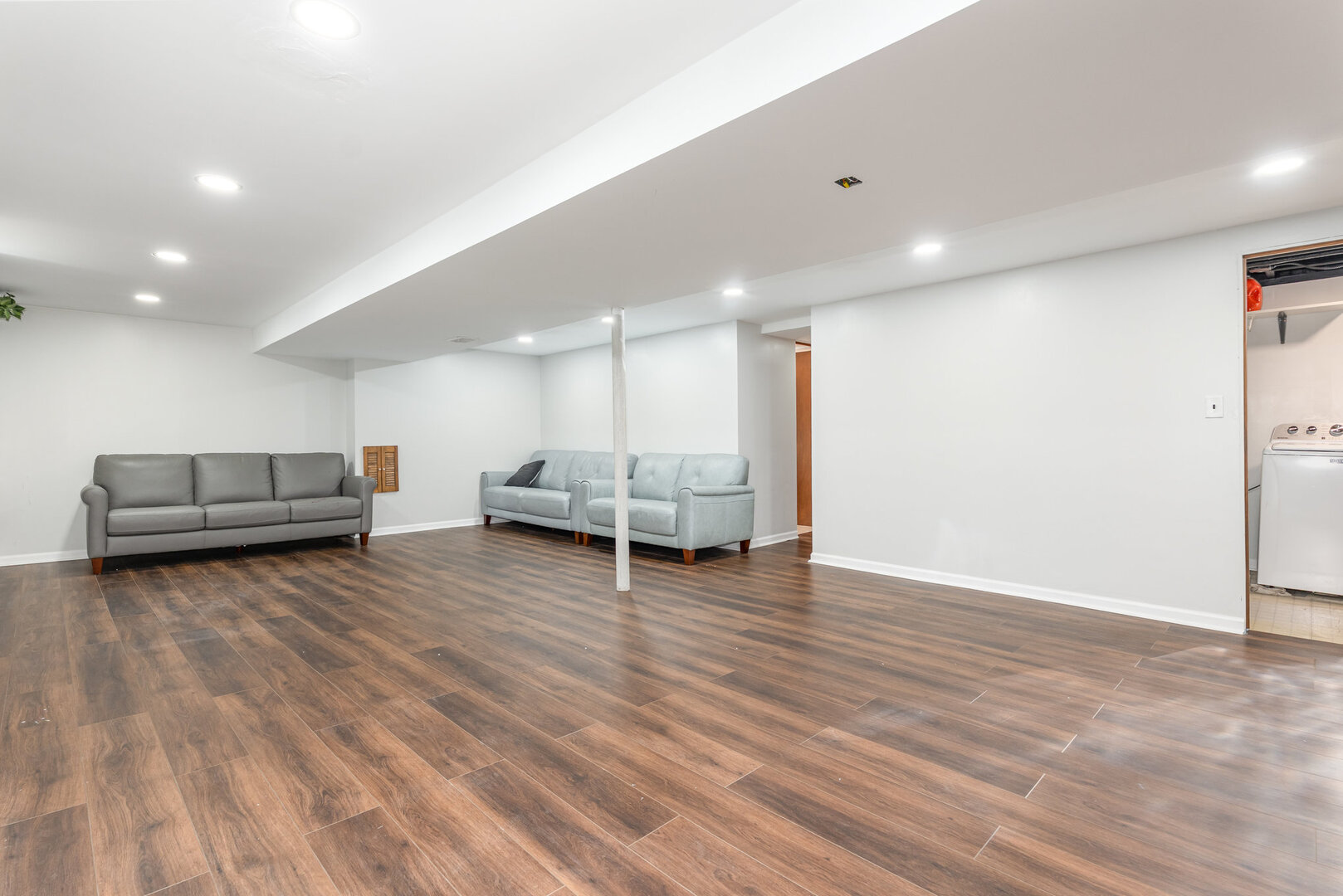 8108 North Overhill Avenue Niles, IL 60714 - Photo 13 of 18 a view of a room with wooden floor