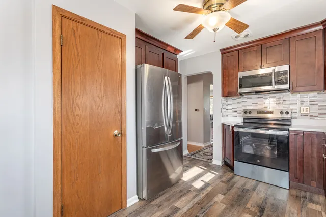 $489,900 | 8108 North Overhill Avenue, Niles, IL 60714