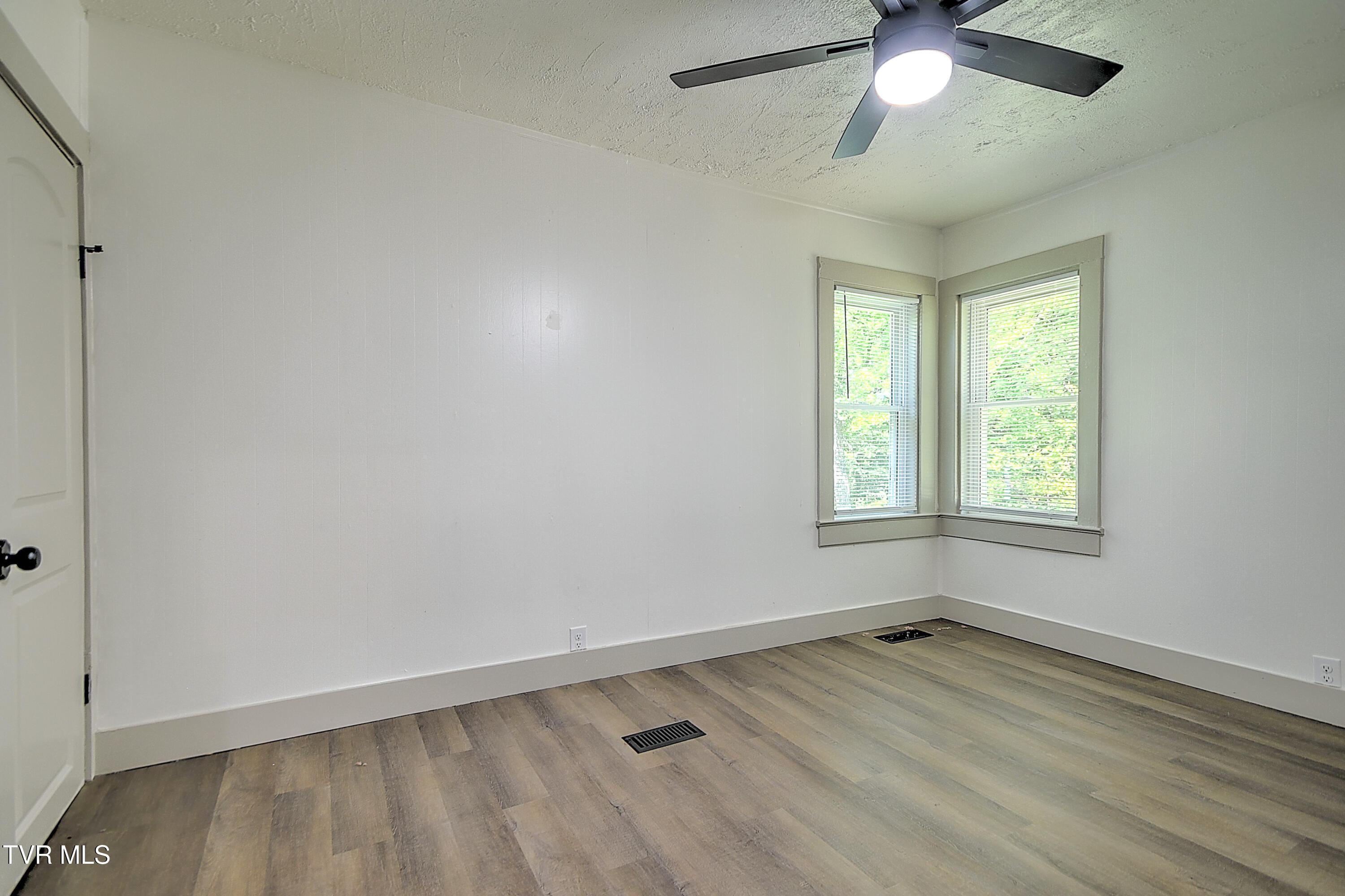 1041 Walnut Grove Road Bluff City, TN 37618 - Photo 32 of 44 33-print-1041 Walnut grove CP-32