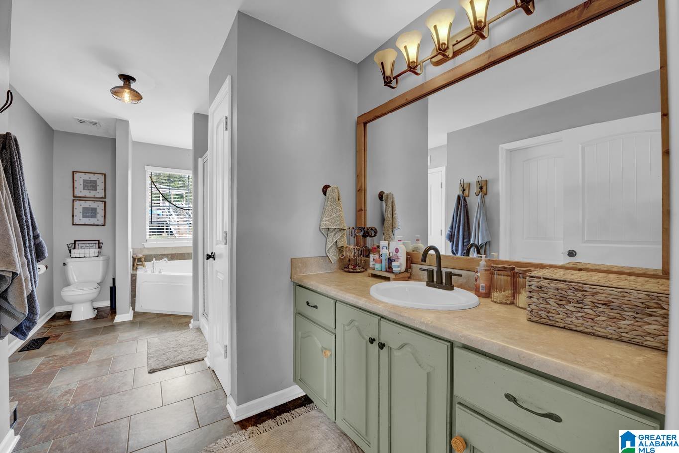 420 Quail Hollow Road Warrior, AL 35180 - Photo 12 of 29