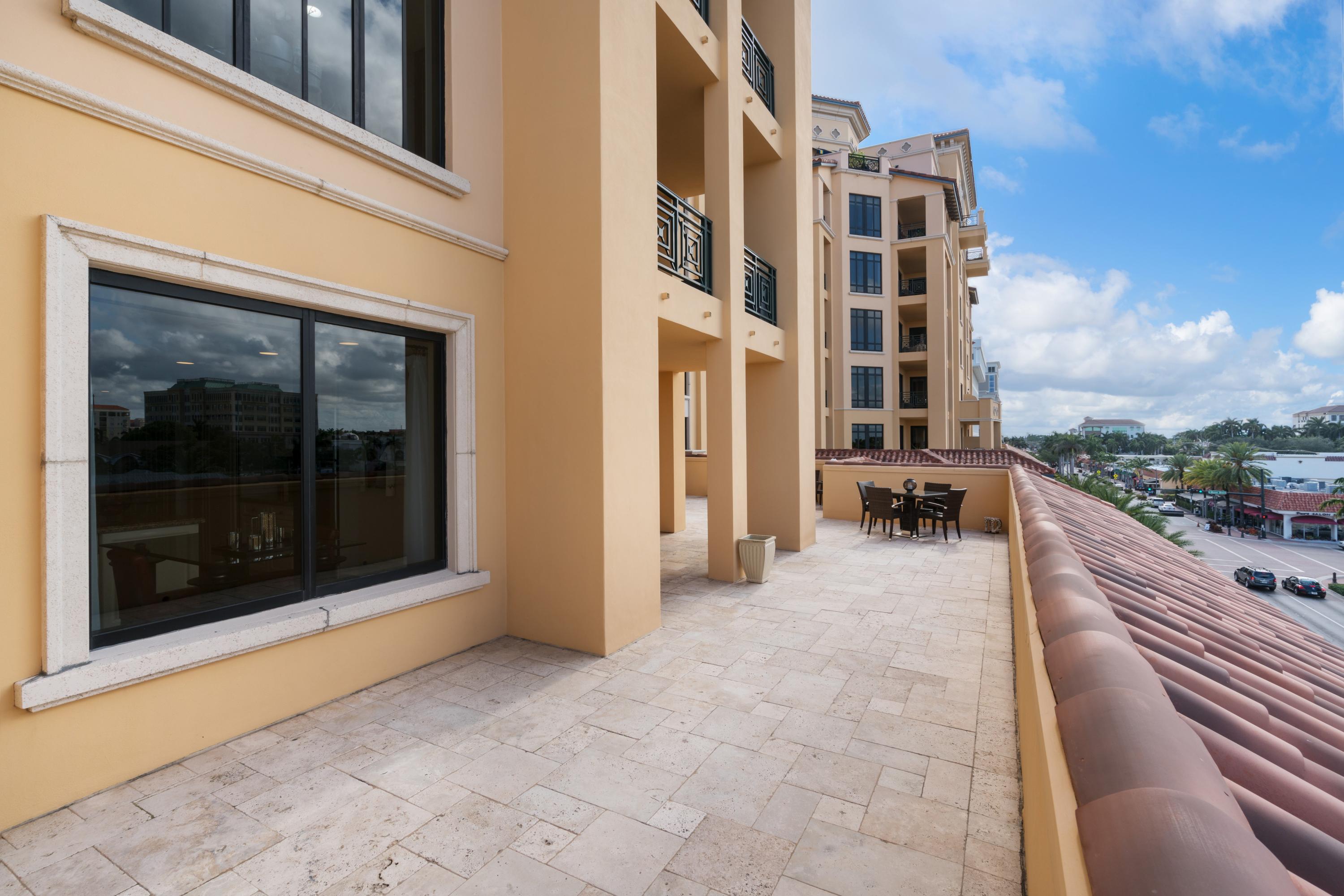 200 East Palmetto Park Road, Unit 402 Boca Raton, FL 33432 - Photo 19 of 38 1,250 s/f Private Terrace