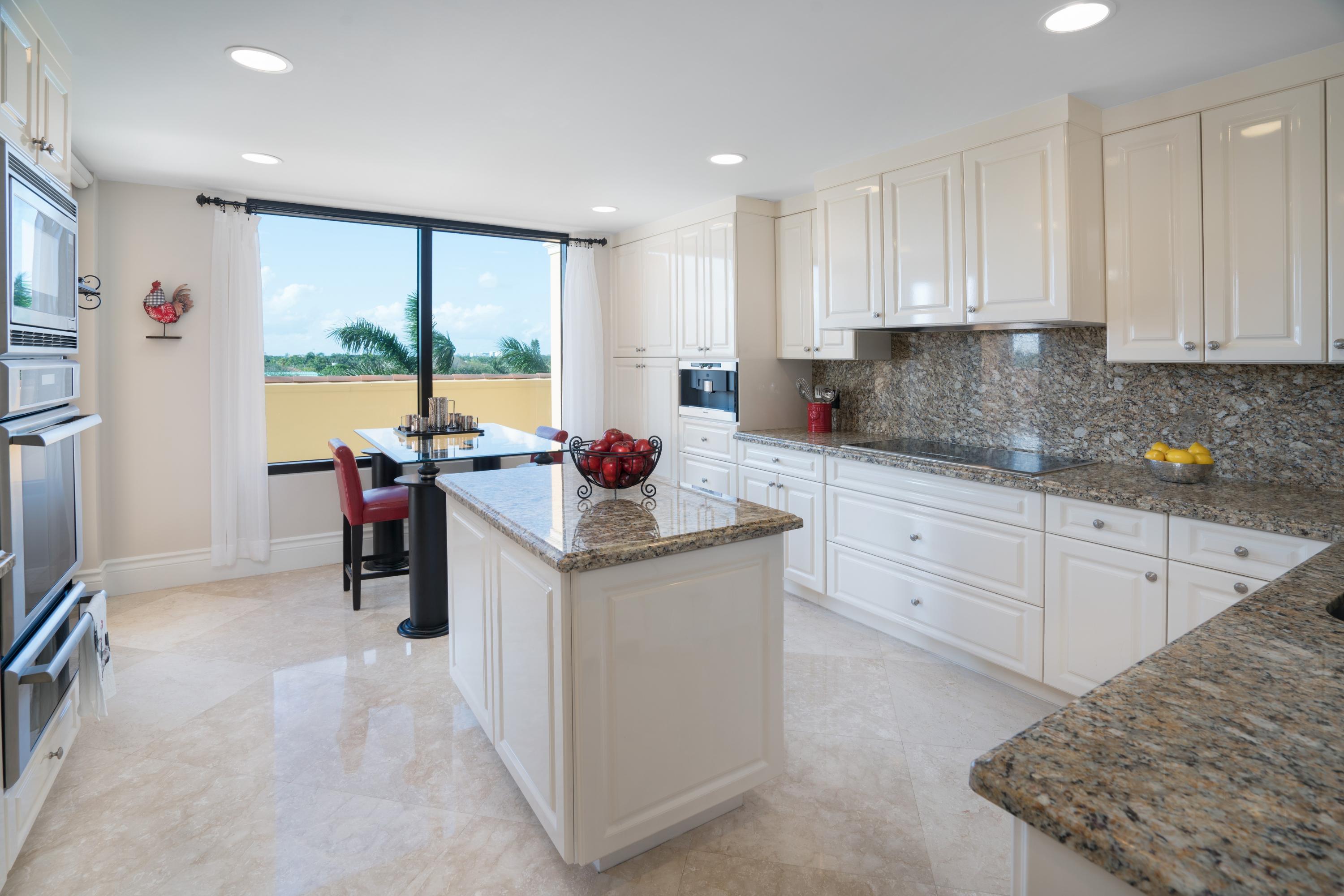 200 East Palmetto Park Road, Unit 402 Boca Raton, FL 33432 - Photo 2 of 38 Kitchen