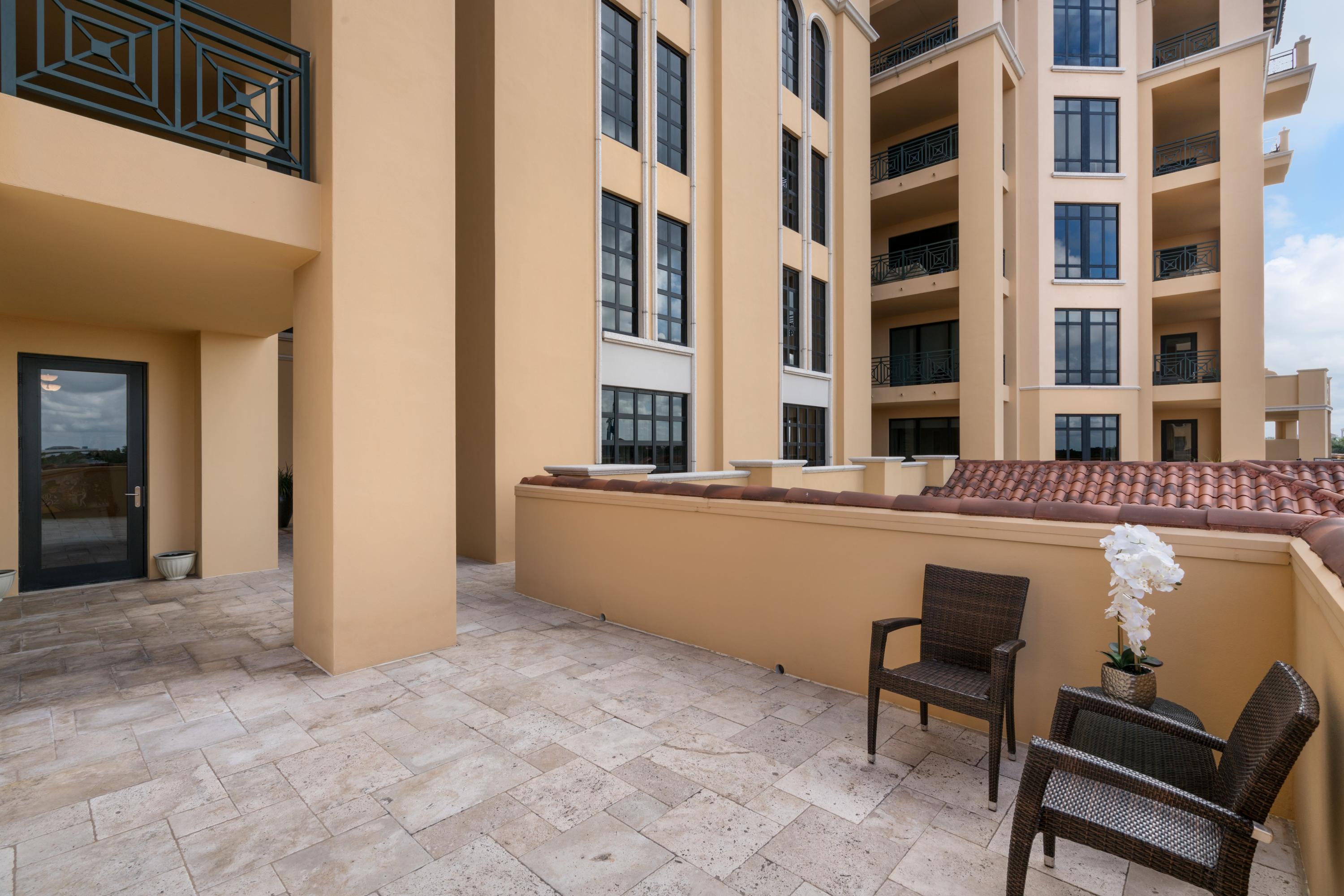 200 East Palmetto Park Road, Unit 402 Boca Raton, FL 33432 - Photo 26 of 38 1,250 s/f Great for Pets to Run About