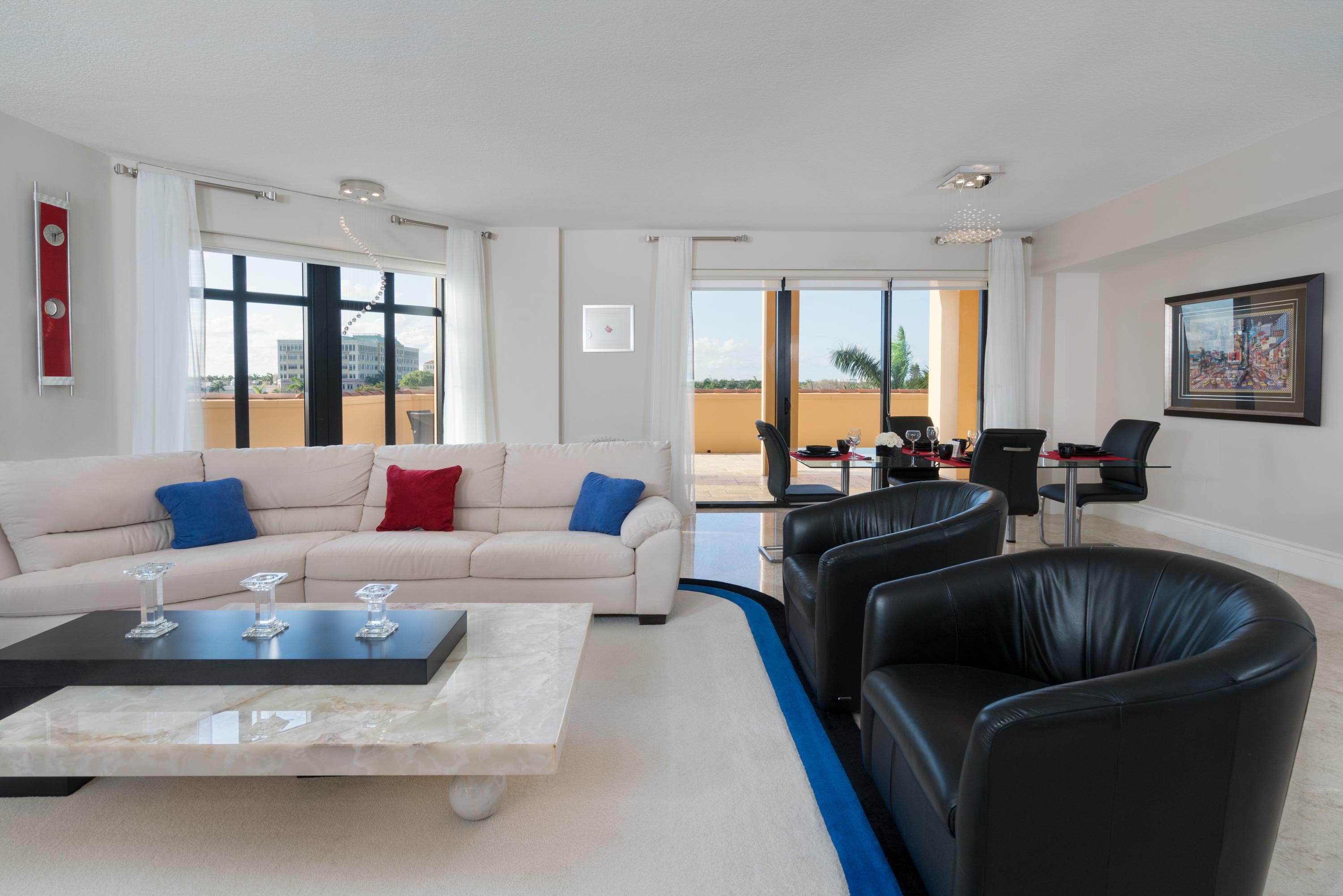 200 East Palmetto Park Road, Unit 402 Boca Raton, FL 33432 - Photo 6 of 38 Living Room