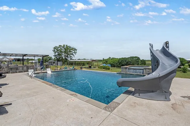 a view of a terrace view