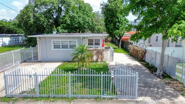 $950,000 | 3121-3123 Southwest 25th Terrace, Miami, FL 33133