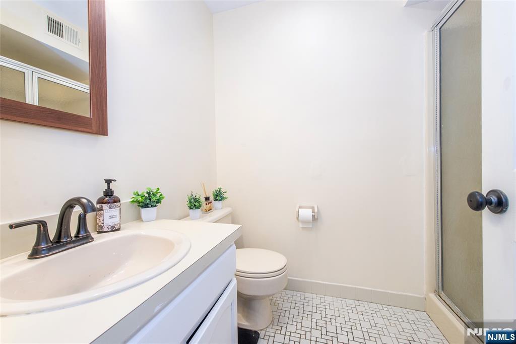 26 Concord Road, Unit H West Milford, NJ 07480 - Photo 25 of 28