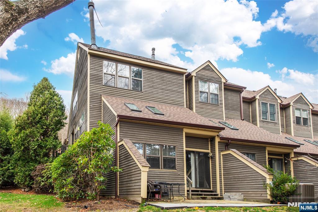 26 Concord Road, Unit H West Milford, NJ 07480 - Photo 3 of 28