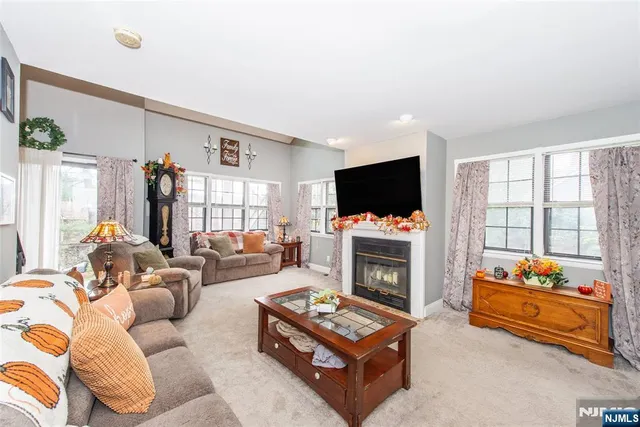 $450,000 | 26 Concord Road, Unit H, West Milford, NJ 07480