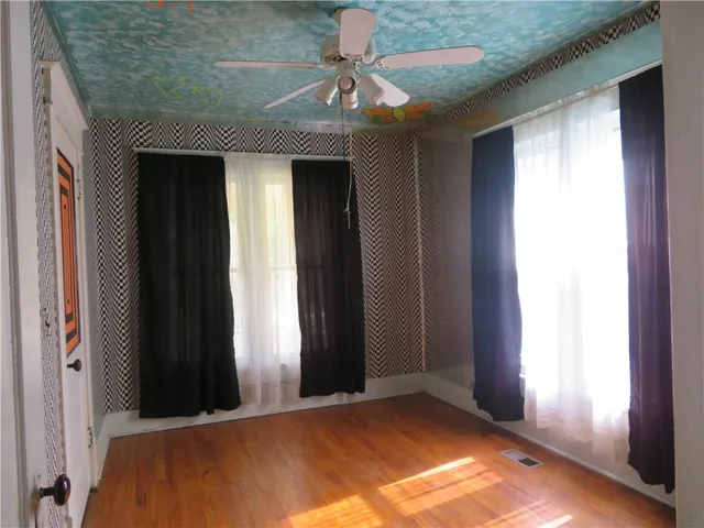 $160,050 | 201 East Ottawa Street, Paola, KS 66071