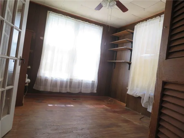 $160,050 | 201 East Ottawa Street, Paola, KS 66071